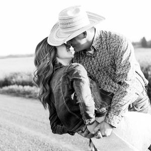 Meet your Posher, Ana